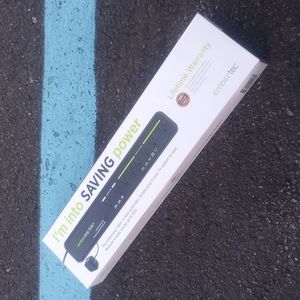 Embertec Emberstrip 8AV+ Smart Power Strip  NEW IN BOX